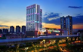 珠海誠豐廣場希爾頓歡朋酒店